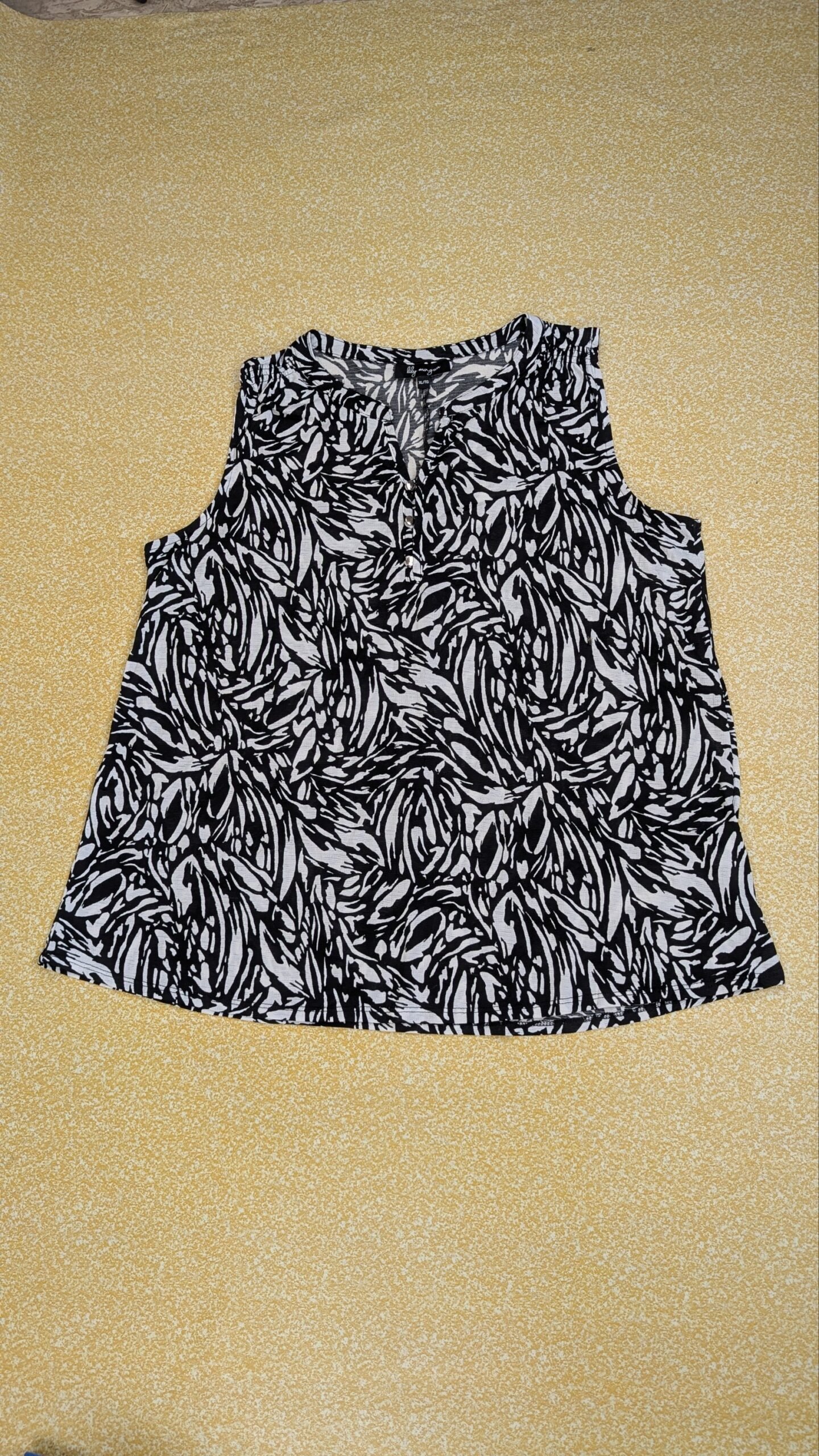 Lily Morgan Women's Sleeveless Blouse Top Black White Abstract Print Size XL - Image 3